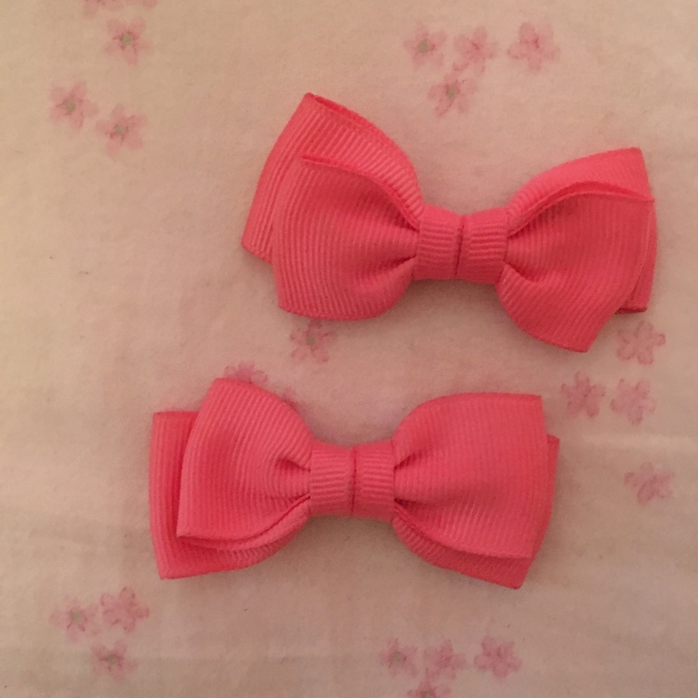 Pink hair bows